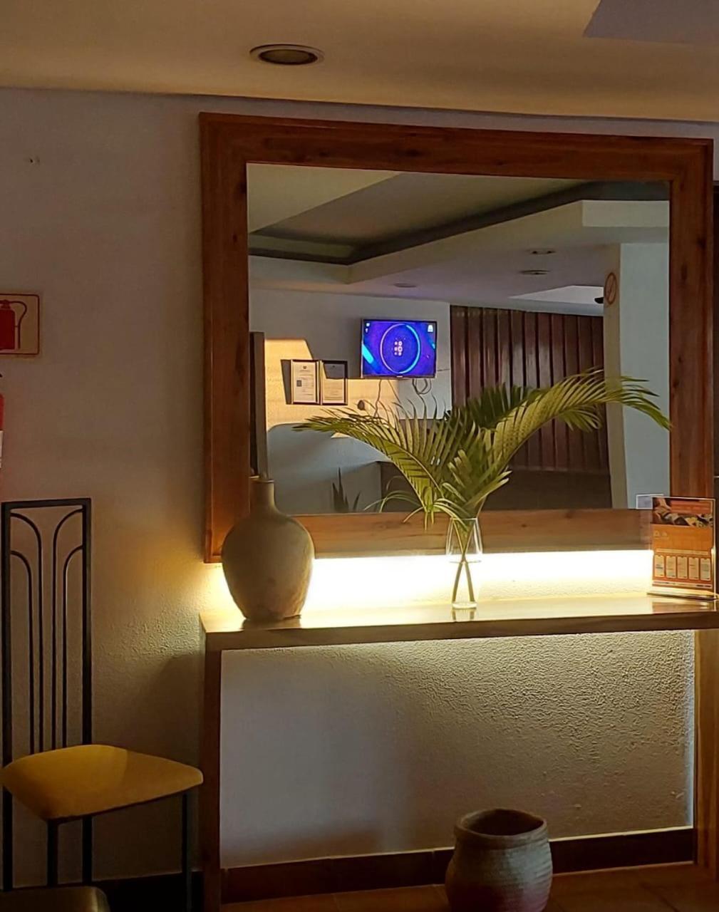Hotel Иньямбане Экстерьер фото